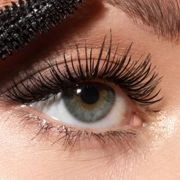 COVERGIRL The Super Sizer Volumizing & Lengthening Waterproof Mascara in Black - Long Lasting Smudge Proof