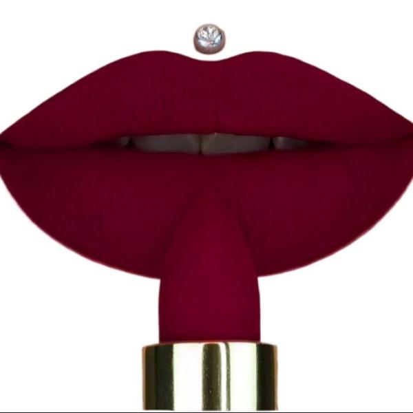 Branded Matte Maroon Lipsticks - Portable High-Quality Lip Color