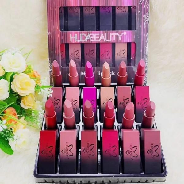 Pack of 12 Matte Lipsticks – 5-in-1 & 4-in-1 Waterproof Long-Lasting Set in Red, Brown, Nude, Pink, Maroon