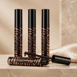 Gleam & Grace Intense Volume Mascara – Precision Brush for Dramatic, Long-Lasting Lashes