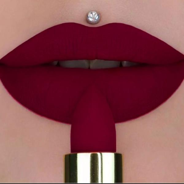 Branded Matte Maroon Lipsticks - Portable High-Quality Lip Color
