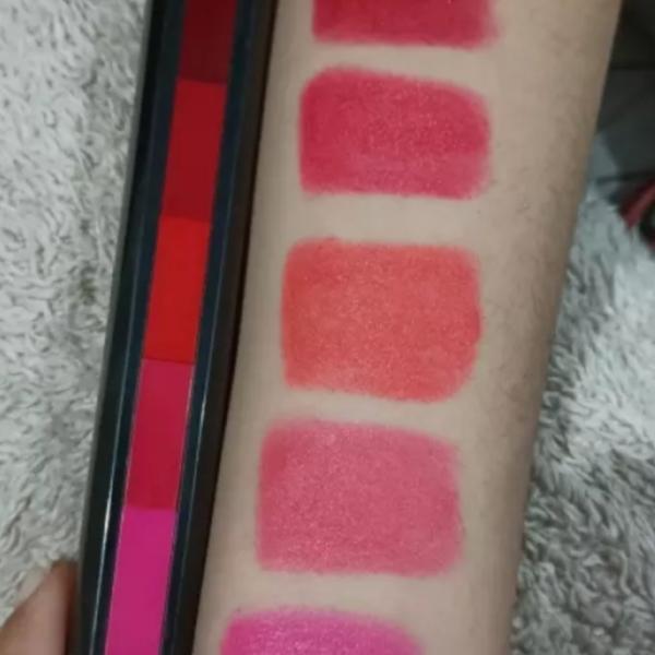 Beautious 5 in 1 Matte Lipstick Kit - 5 Shades in Poppy and Nude Variants