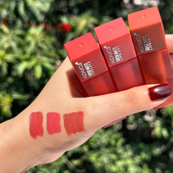 Hudamoji Teddy Matte Lip Gloss with Velvet Finish and Long-Lasting Pigmented Color