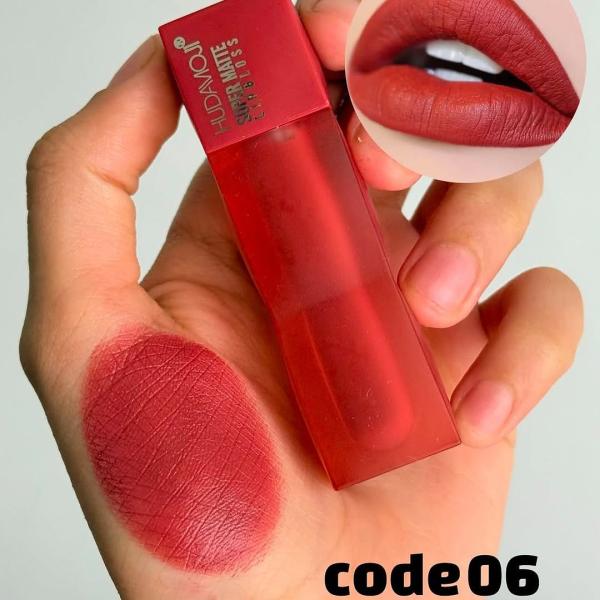 Hudamoji Teddy Matte Lip Gloss with Velvet Finish and Long-Lasting Pigmented Color
